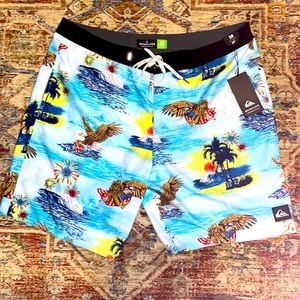 QUICKSILVER BOARD SHORTS Style: EVERYDAY 4TH 20 SZ: 38W MID LENGTH: 20”